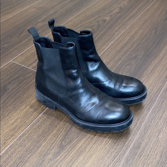 Vagabond Shoemakers Kenova Chelsea Boots - Picture 7 of 10
